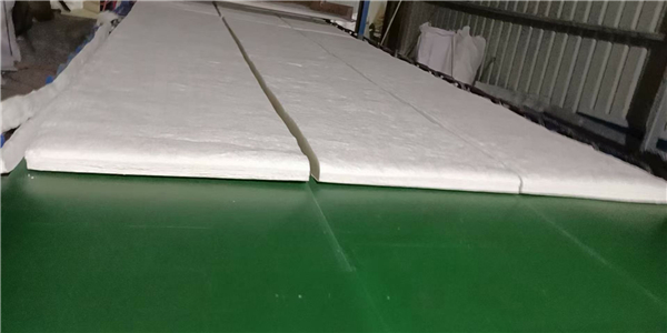 浅谈陶瓷纤维毯的收缩